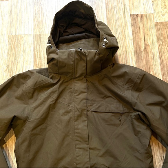 Mountain Equipment Co-op Winter Jacket. - Picture 3 of 5